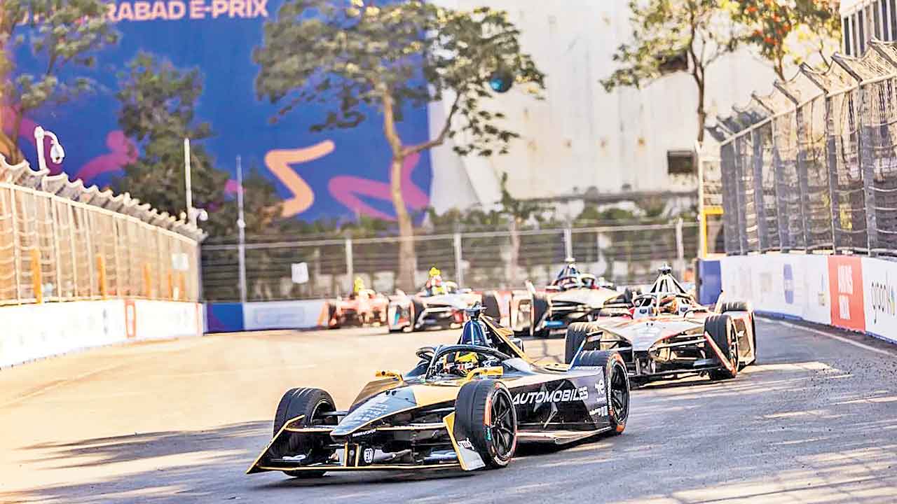 ఫార్ములా-ఈ రేస్‌ రూల్స్‌కు విరుద్ధం