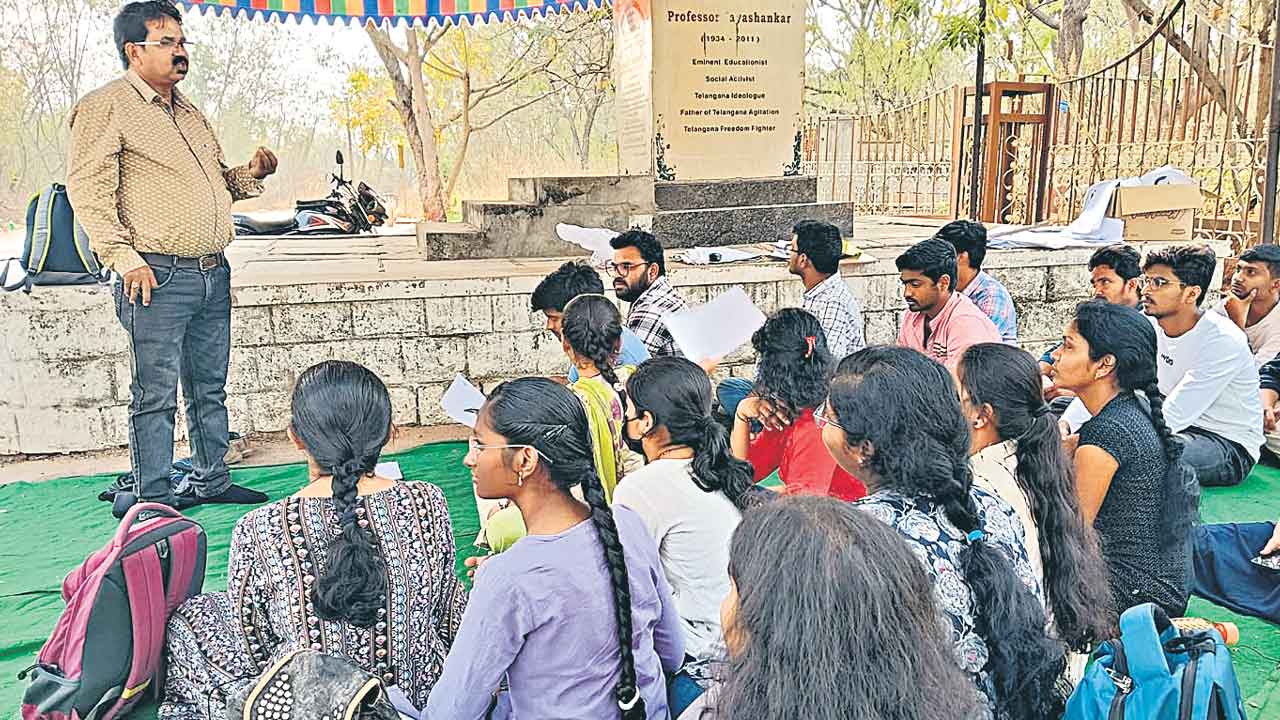 జీవో 55ను రద్దు చేసే వరకు ఉద్యమిస్తాం