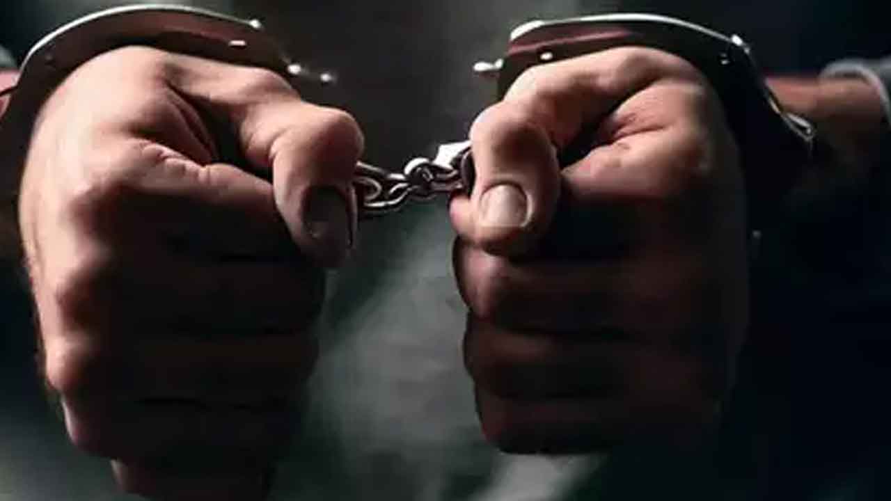 యూట్యూబ్‌లో చూసి కాపర్‌ వైర్‌ చోరీ