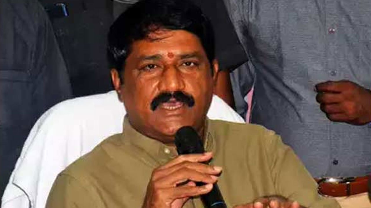 మూడేండ్ల క్రితం రాజీనామా చేస్తే.. ఇప్పుడు ఆమోదిస్తారా?: గంటా శ్రీనివాసరావు