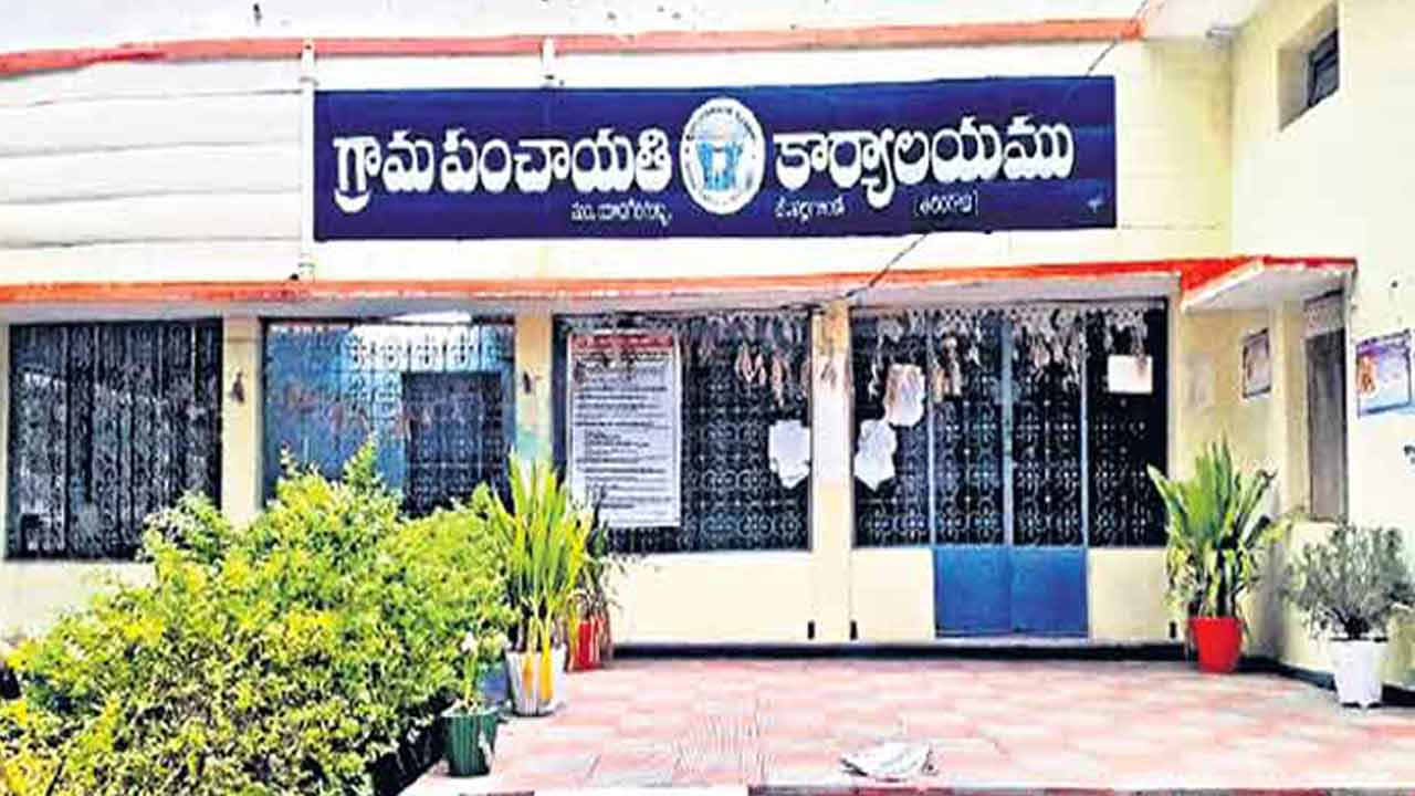 స్పెషల్‌ ఆఫీసర్లా? పర్సన్‌ ఇన్‌చార్జీలా?