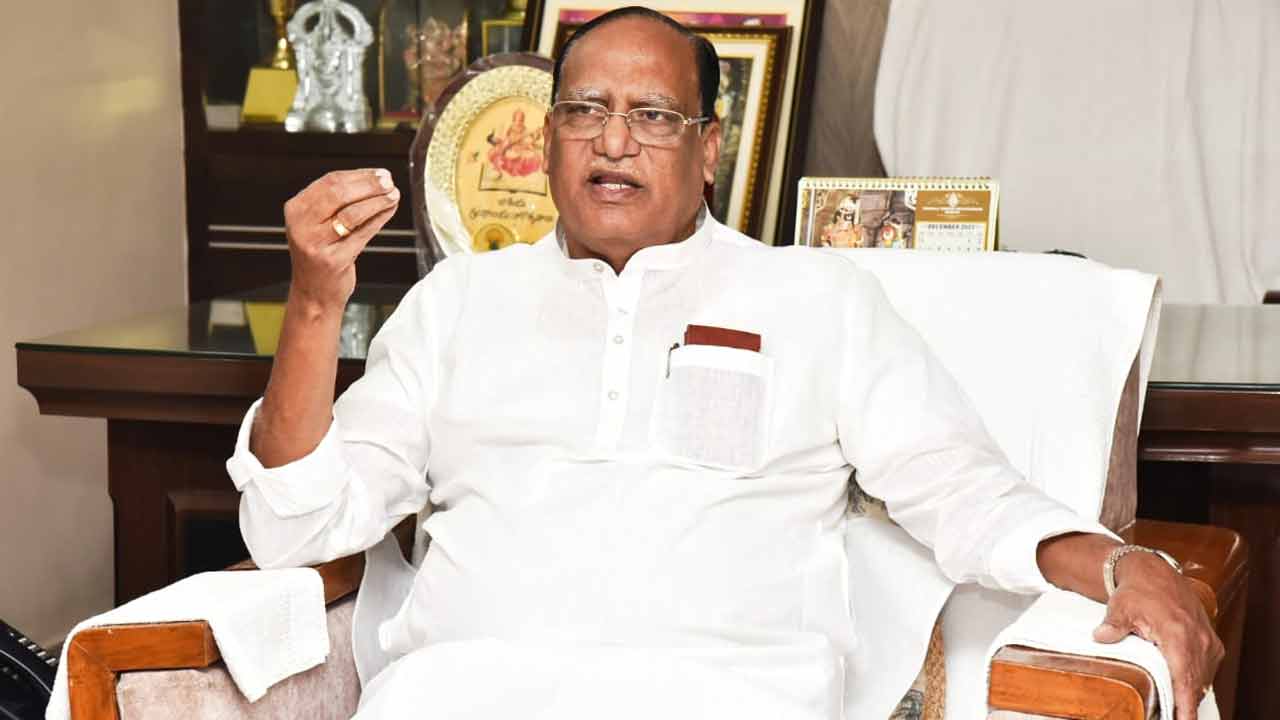 Gutha Sukhender Reddy | వేసవిలో నీటి ఎద్దడి లేకుండా చూడాలి : మండలి చైర్మన్‌ గుత్తా