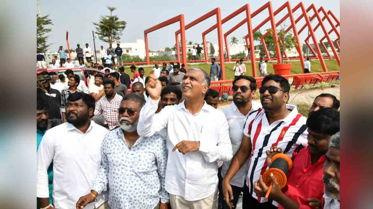 Harish Rao | పతంగుల‌కు దారం ఆధారం.. పిల్ల‌ల‌కు త‌ల్లిదండ్రులు ఆధారం : హ‌రీశ్‌రావు