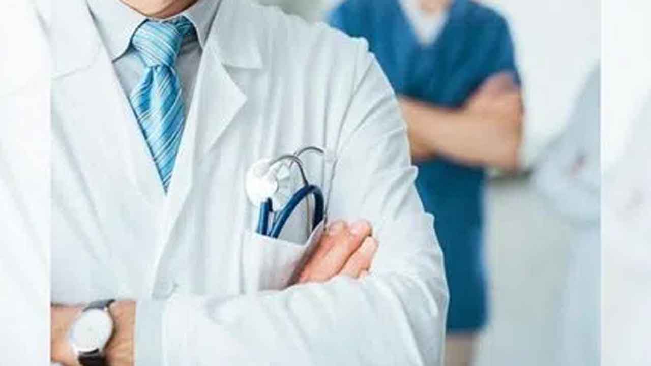 జీవోలకే పరిమితమైన ఆఫీసర్‌