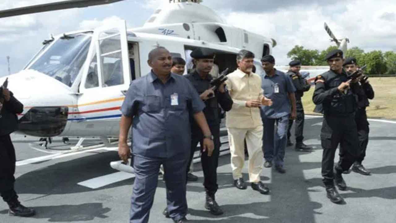 దారి తప్పిన బాబు హెలికాఫ్టర్‌