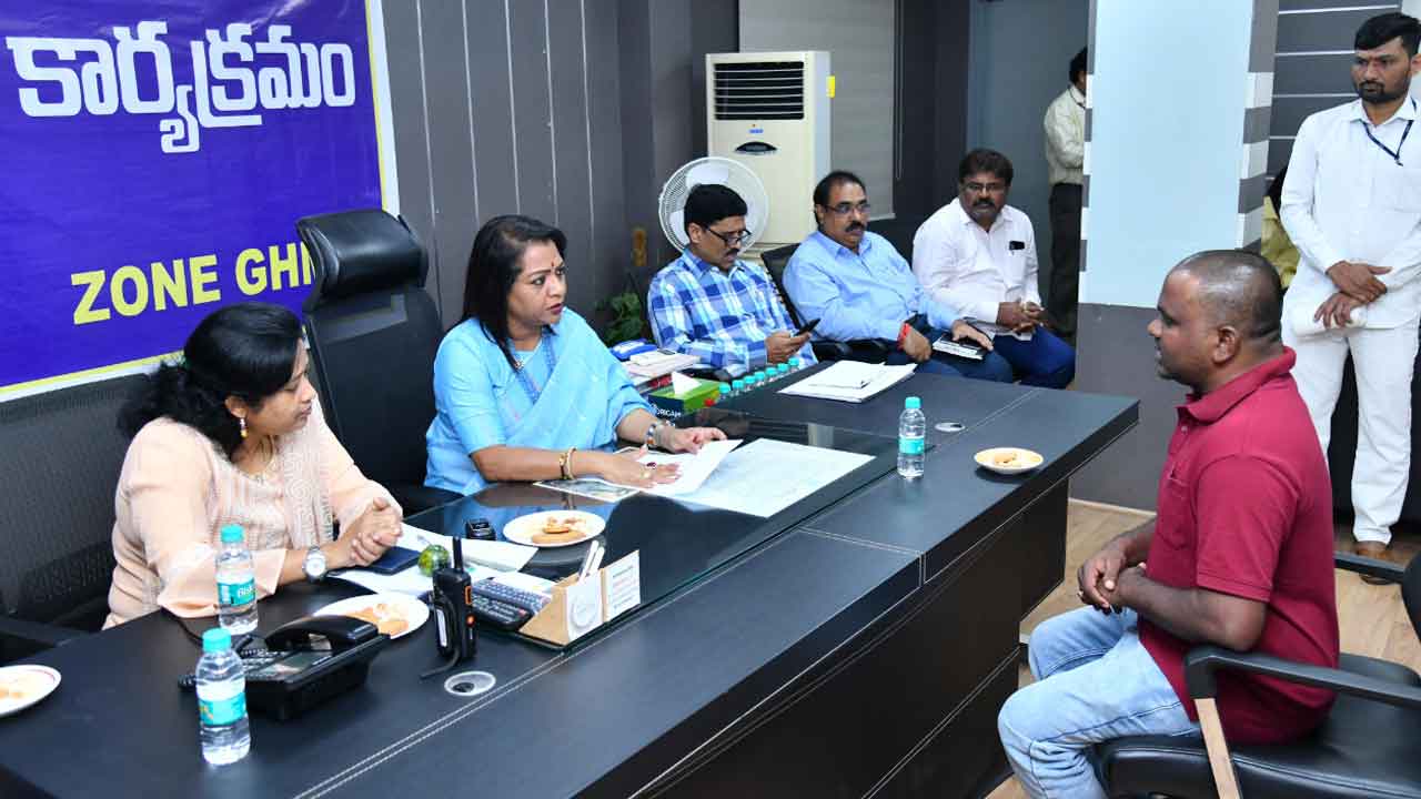 Prajavani | ప్రజావాణి విన్నపాలను వారంలోగా పరిష్కరించాలి : మేయర్‌ విజయలక్ష్మి