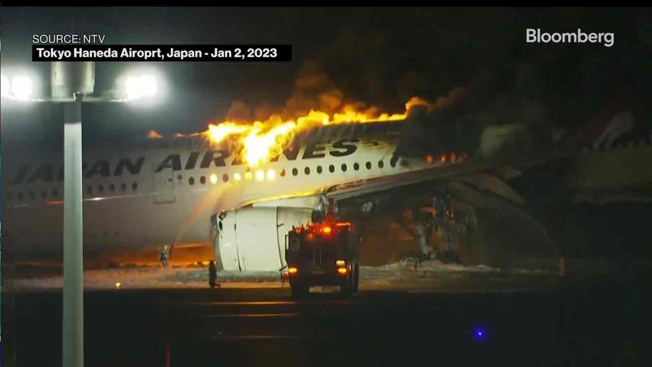 Japan Plane: మంట‌ల్లో జ‌పాన్ విమానం.. 367 మంది ప్ర‌యాణికుల ప‌రిస్థితి ఏంటి?