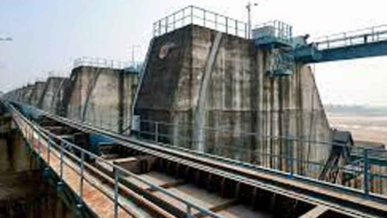 కాళేశ్వరం పై రెండో రోజూ తనిఖీలు