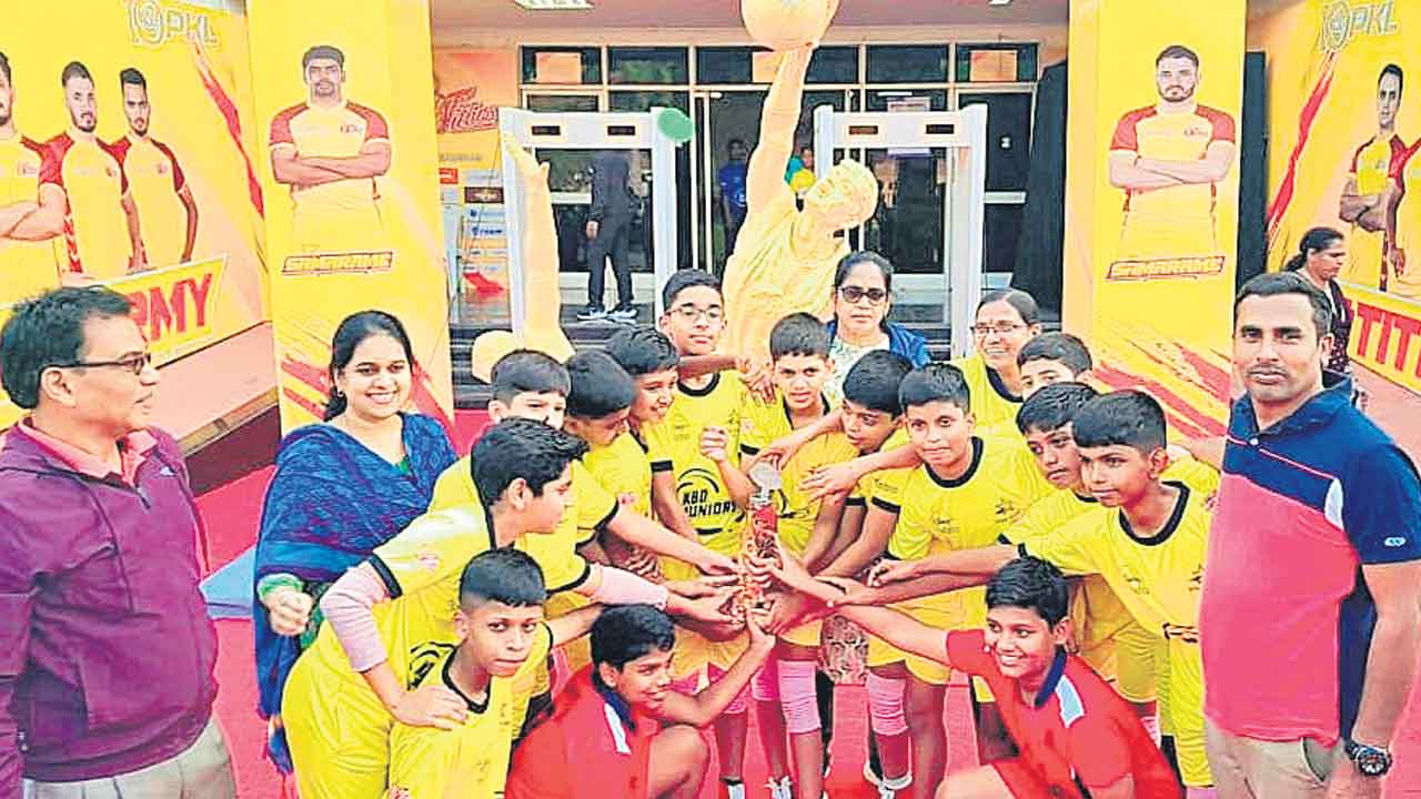 కేబీడీ జూనియర్స్‌ విజేత ఓబుల్‌రెడ్డి స్కూల్‌