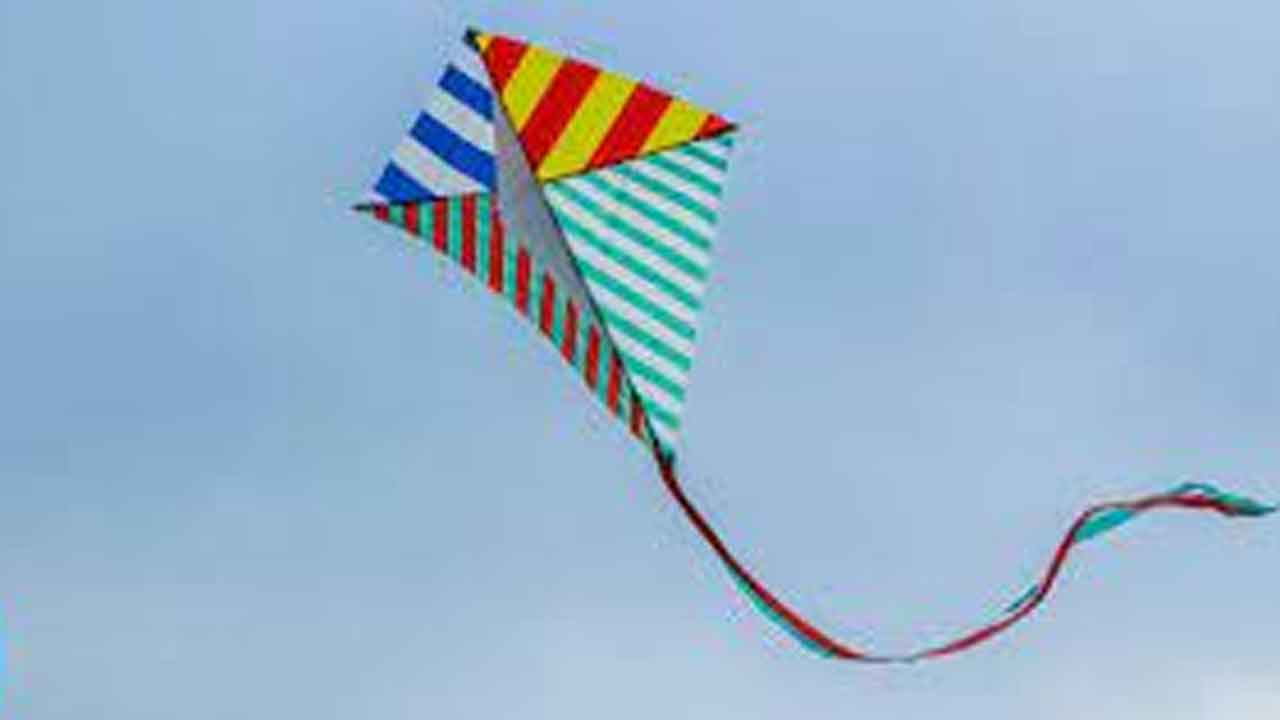 Nizamabad | పిల్లలు జర జాగ్రత్త.. పతంగి కోసం వెళ్తే కరెంట్‌ షాక్‌