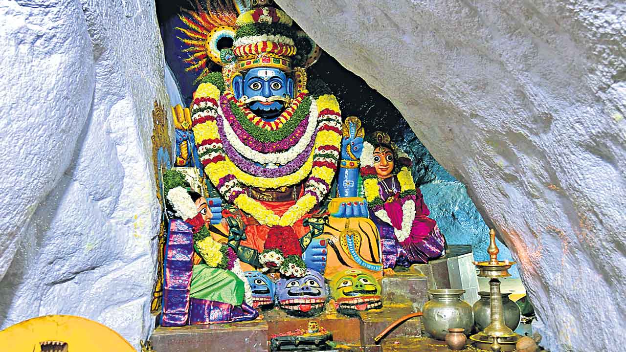 నేడు కొమురవెల్లి మల్లన్న లష్కర్‌ వారం