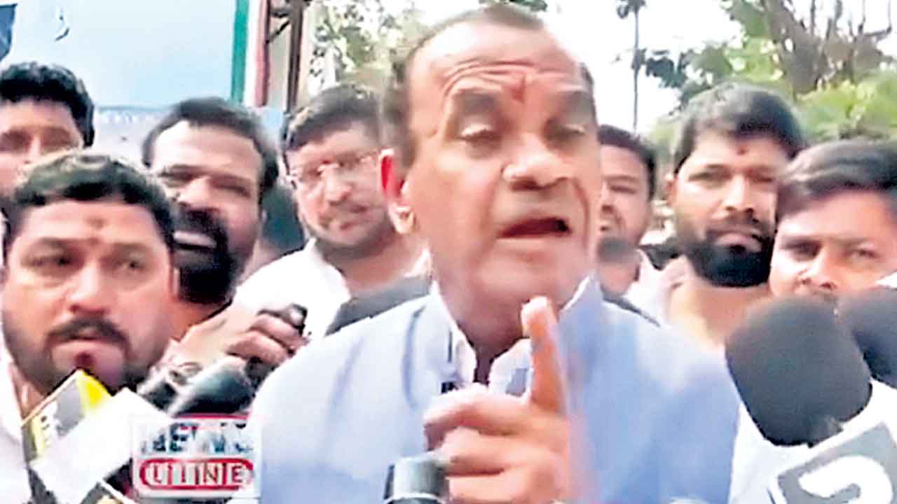 Komatireddy | రైతుబంధు రాలేదన్నోళ్లను చెప్పుతో కొట్టండి.. రైతులపై నోరు పారేసుకున్న కోమటిరెడ్డి