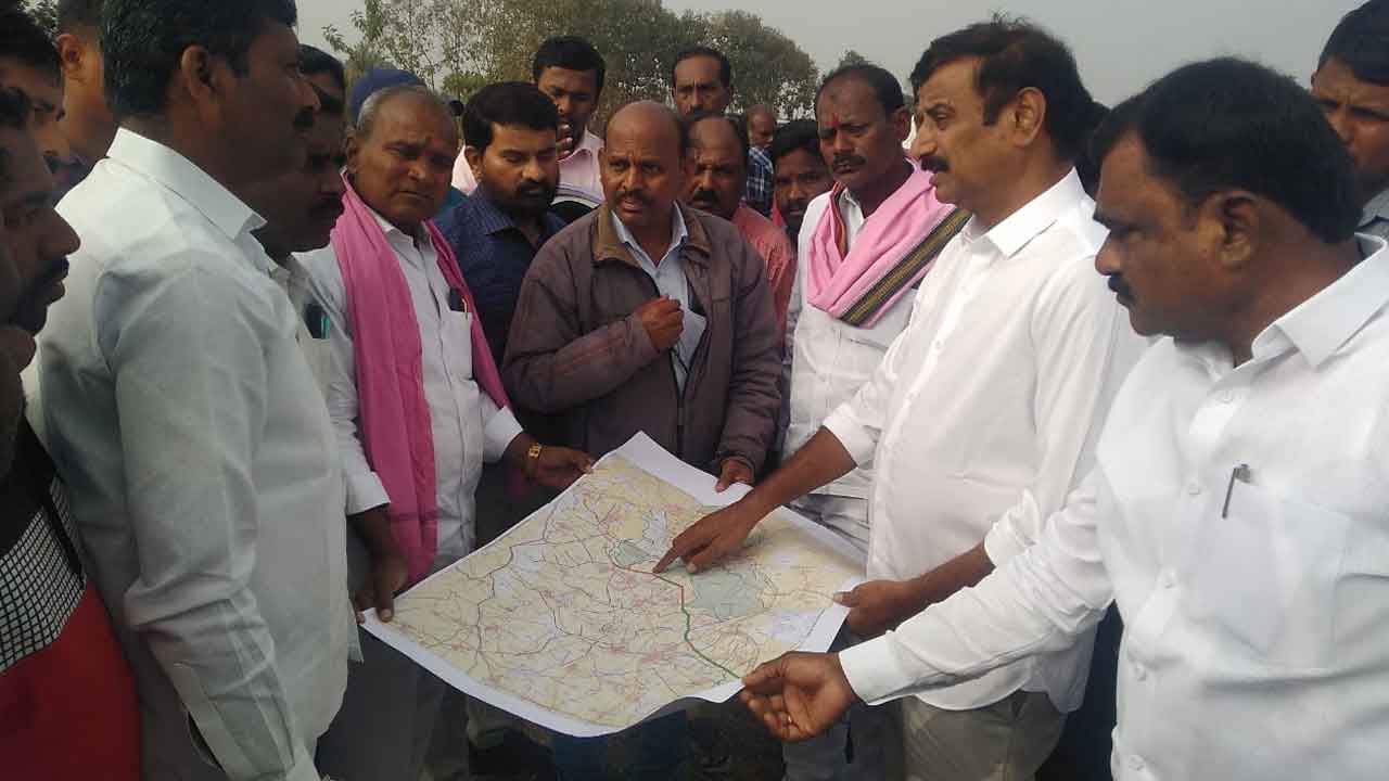 మల్లన్న కాల్వ ద్వారా సాగునీటిని అందించేందుకు కృషి : ఎమ్మెల్యే ప్రభాకర్ రెడ్డి