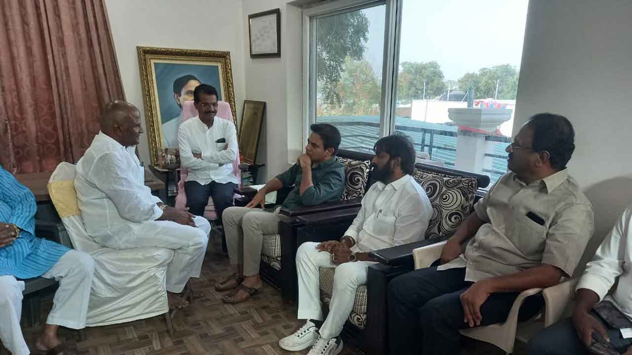 KTR | మాజీ ఎమ్మెల్యే ఆల వెంకటేశ్వర్‌రెడ్డిని పరామర్శించిన కేటీఆర్‌