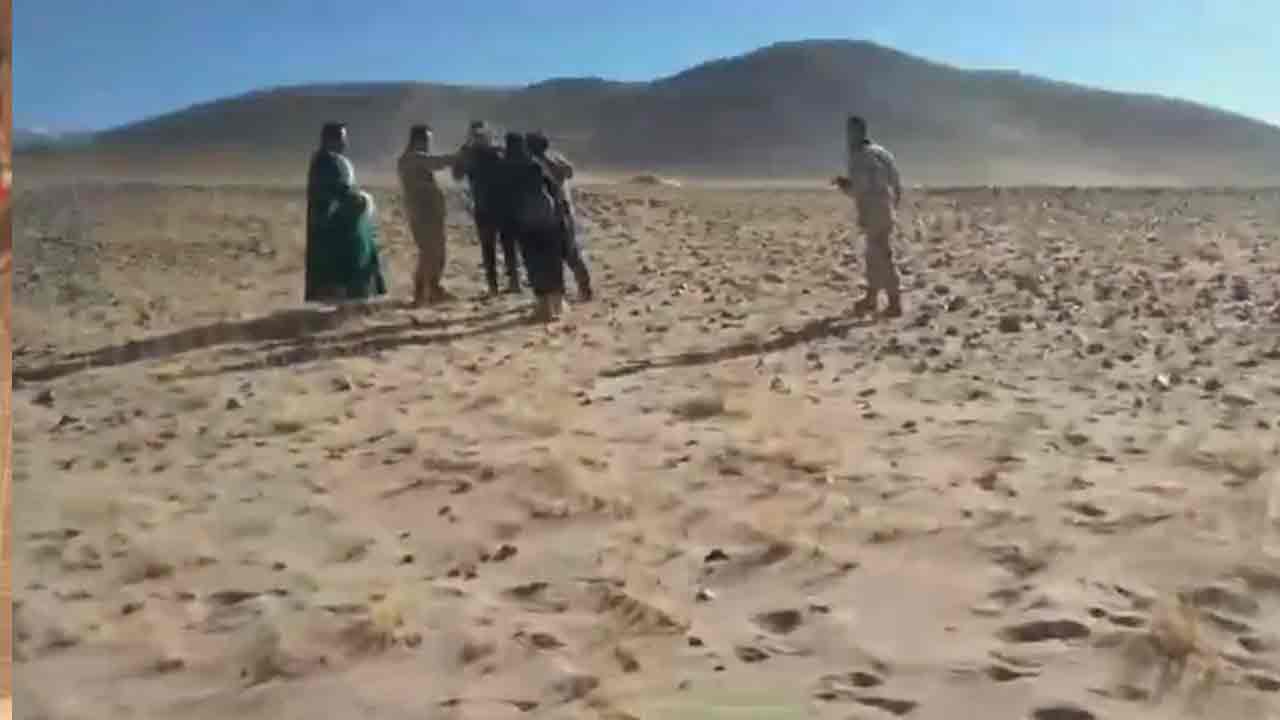 Ladakh Shepherds: చైనా సైనికుల్ని అడ్డుకున్న ల‌డాఖ్ గొర్ల‌కాప‌ర్లు.. వీడియో