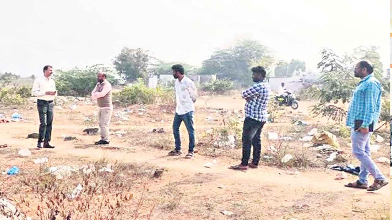 ప్రభుత్వ భూములు కబ్జా చేస్తే క్రిమినల్‌ కేసులు