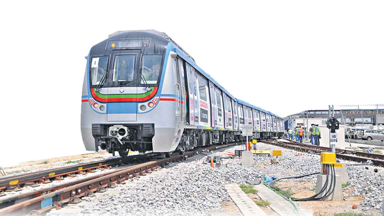 ఇంజినీర్లు, కన్సల్టింగ్‌ నిపుణులతో మేధోమథనం