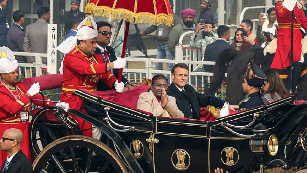 40 ఏండ్ల తర్వాత మళ్లీ బగ్గీలో..