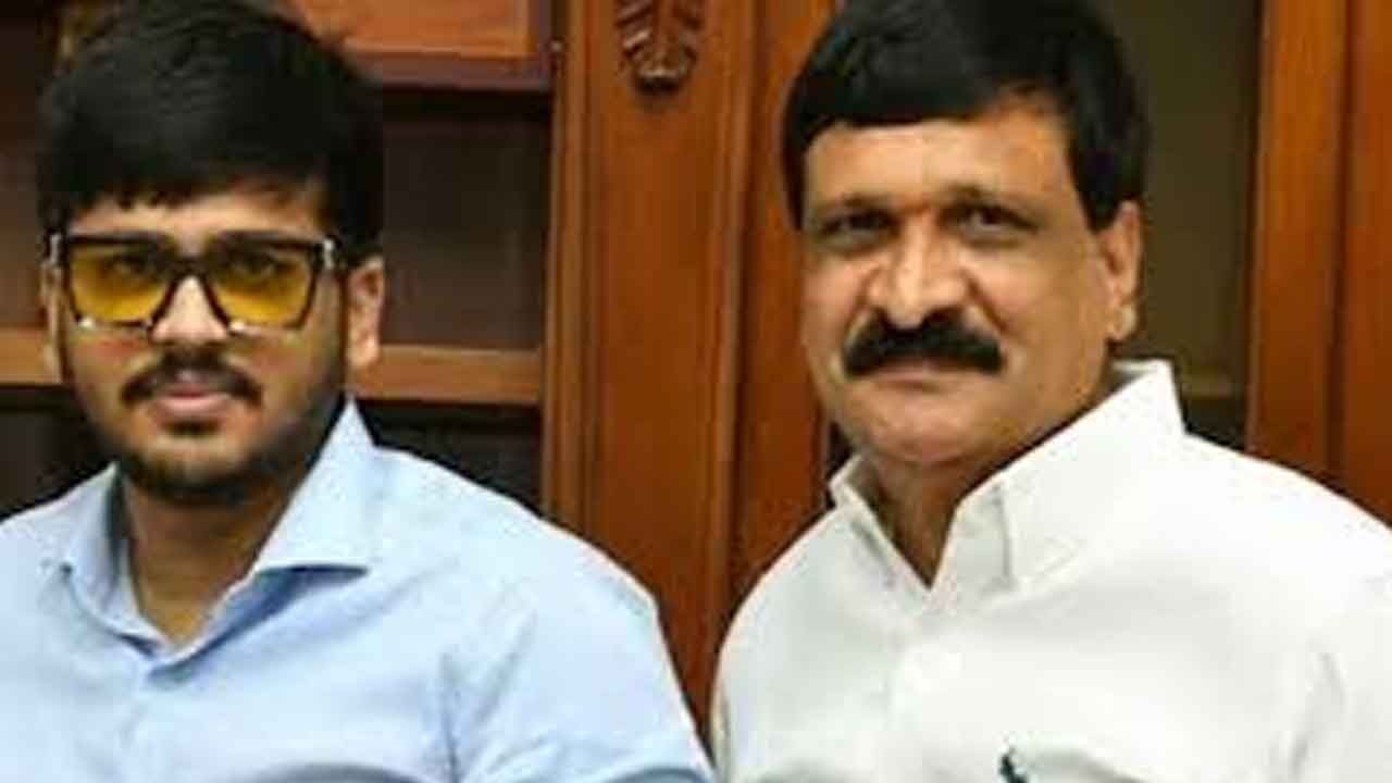 
                                                    Lokayukta | మైనంపల్లి హనుమంత రావుపై…