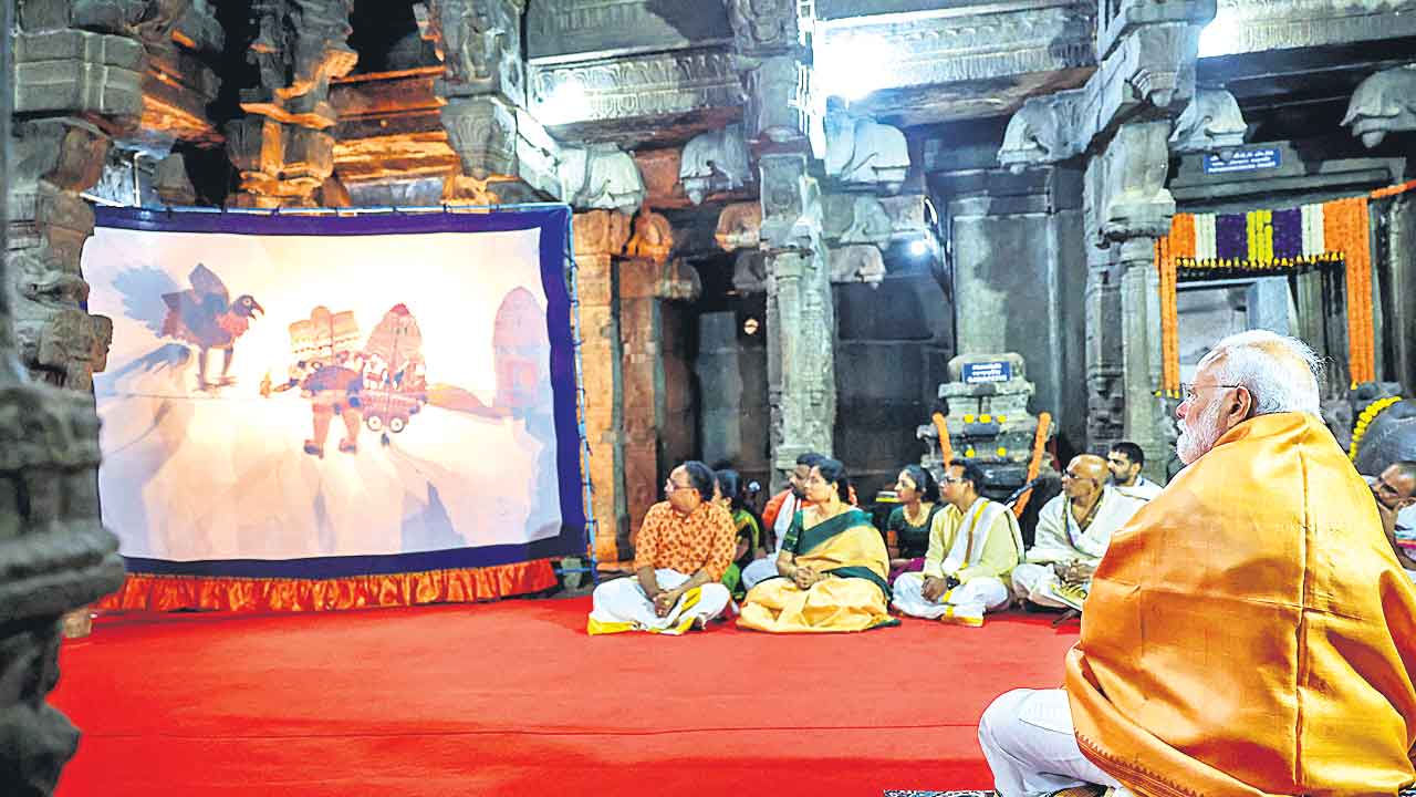 పన్నుల వ్యవస్థ సరళంగా ఉండాలి