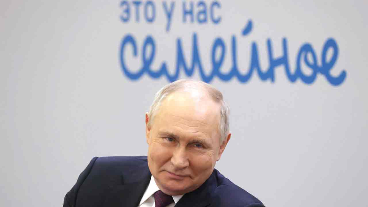 Vladimir Putin: గ‌త ఆరేళ్ల‌లో 10 ల‌క్ష‌ల డాల‌ర్లు ఆర్జించిన పుతిన్‌