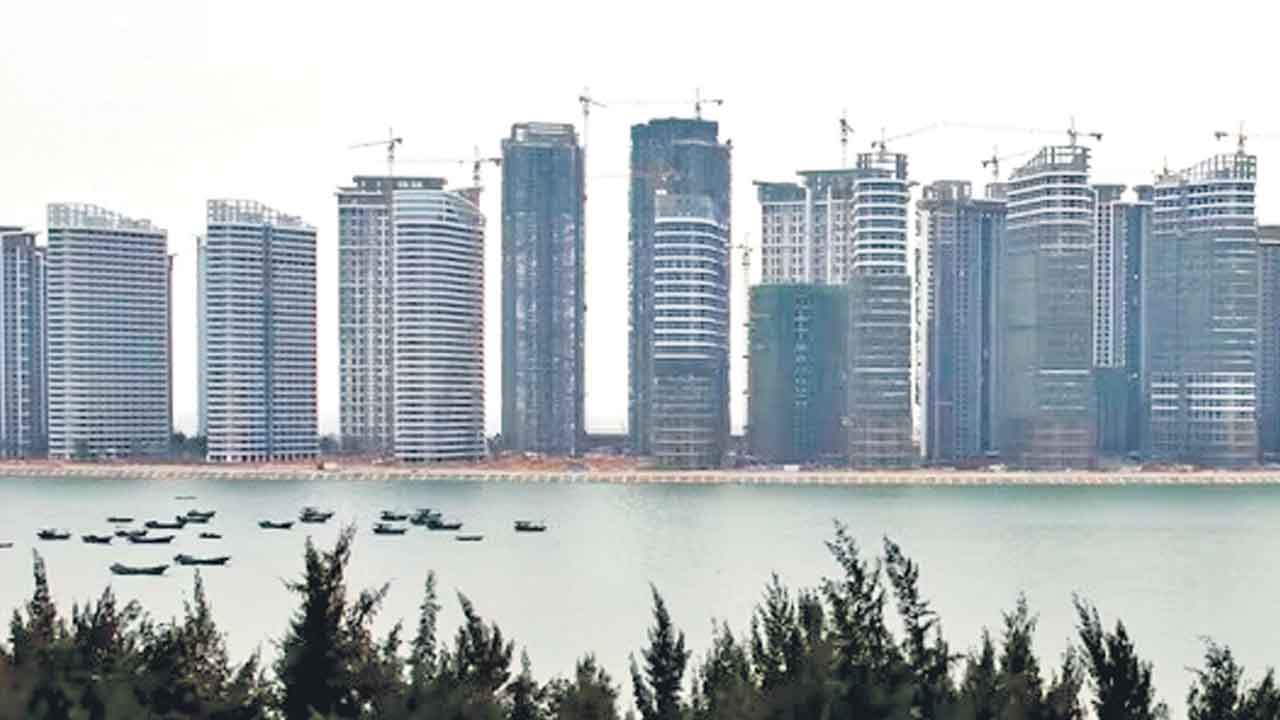 China | ఇల్లు కొంటే.. భార్య ఫ్రీ! చైనాలో ఓ రియల్‌ ఎస్టేట్‌ కంపెనీ వింత ప్రచారం