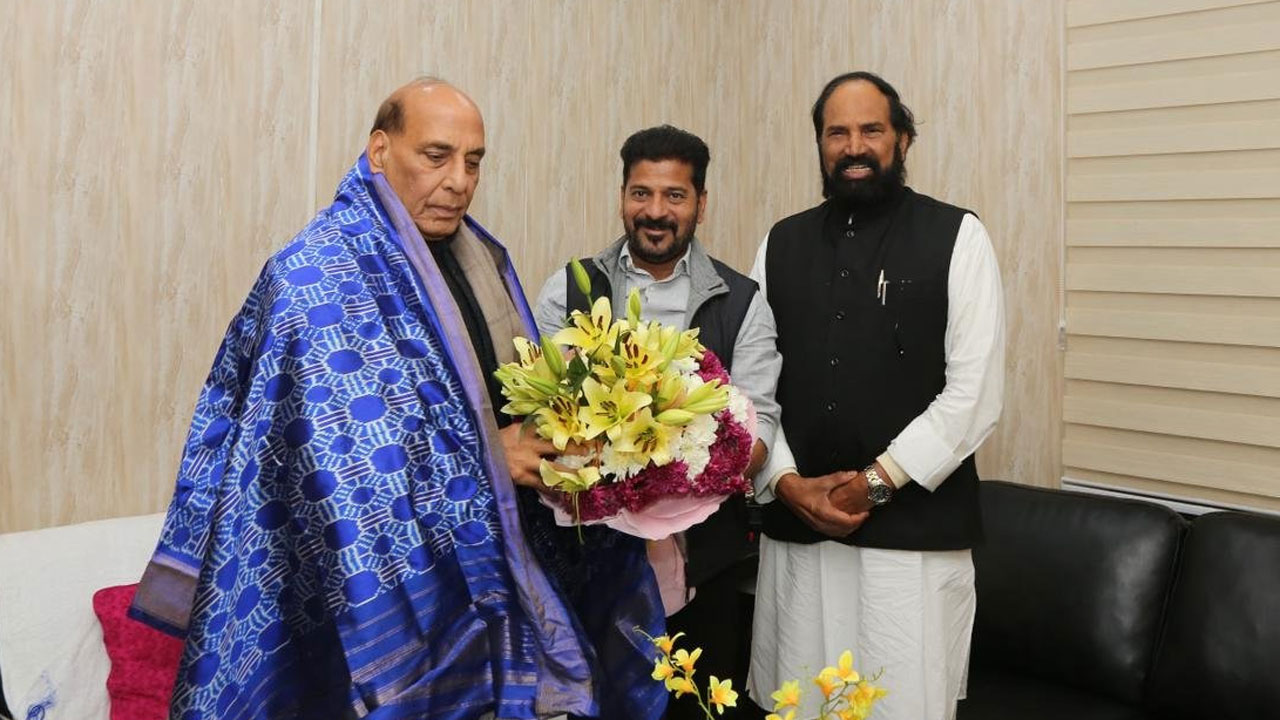 Revanth Reddy | రక్షణ శాఖ భూములను బదలాయించండి.. రక్షణ శాఖ మంత్రిని కోరిన సీఎం రేవంత్‌ రెడ్డి