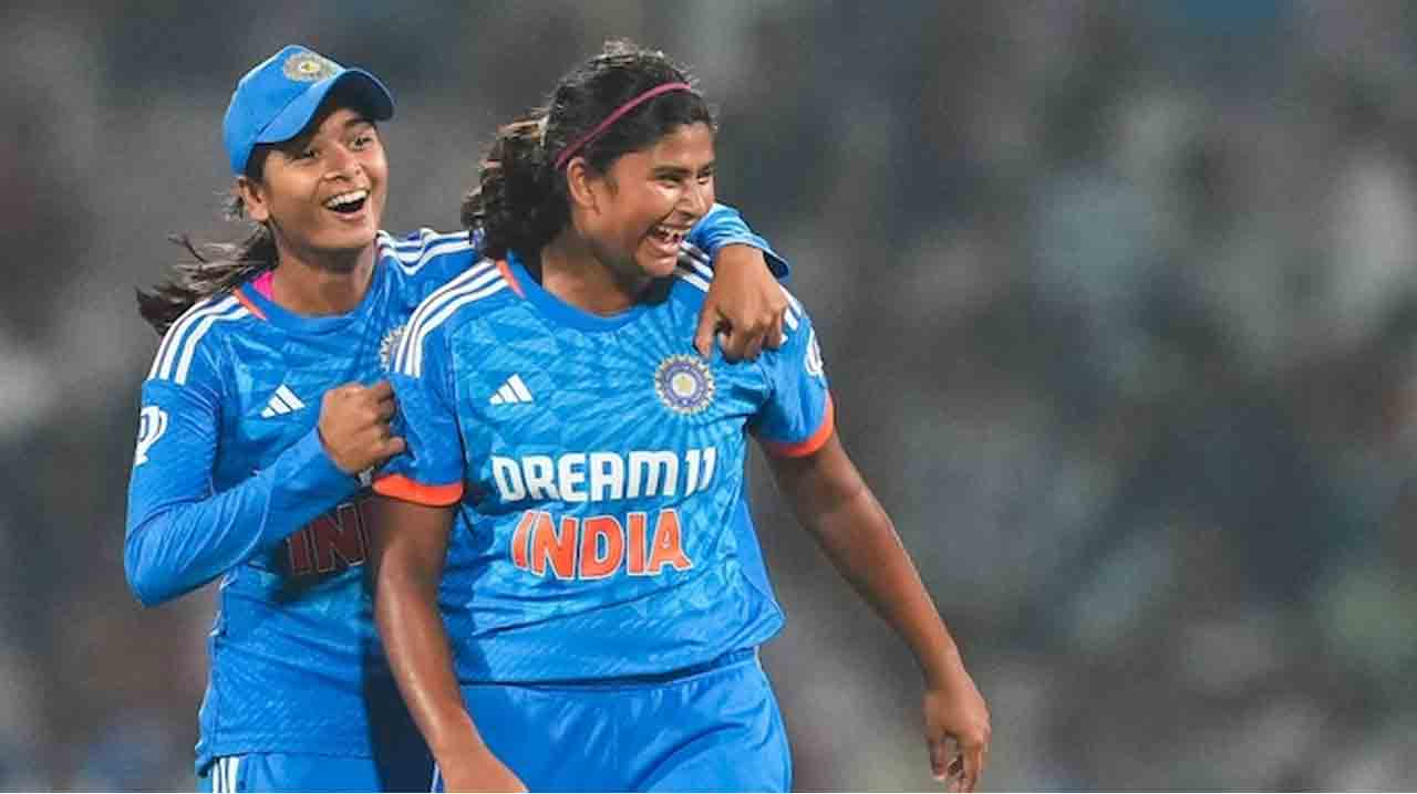 Titas Sadhu | ఆఖ‌రి నిమిషంలో జ‌ట్టులోకి.. సూప‌ర్ స్పెల్‌తో ఆస్ట్రేయాను వ‌ణికించిన సాధు