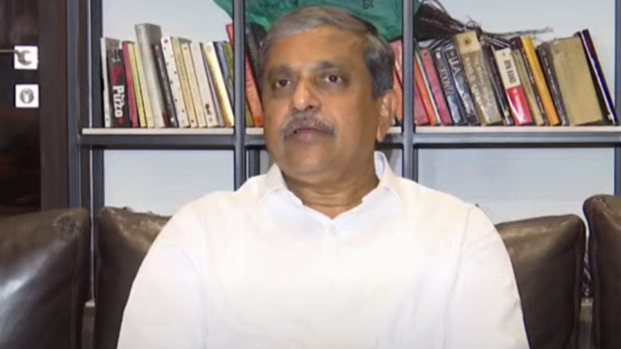 YS Sharmila | ఆమెను చూస్తే జాలేస్తోంది.. షర్మిల కామెంట్స్పై సజ్జల కౌంటర్లు