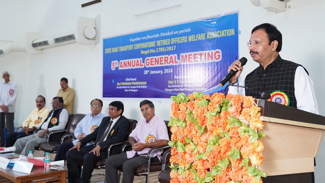 Sajjanar | రిటైర్డ్ ఆర్టీసీ ఉద్యోగుల సంక్షేమానికి కృషి: టీఎస్ఆర్టీసీ ఎండీ వీసీ సజ్జనర్