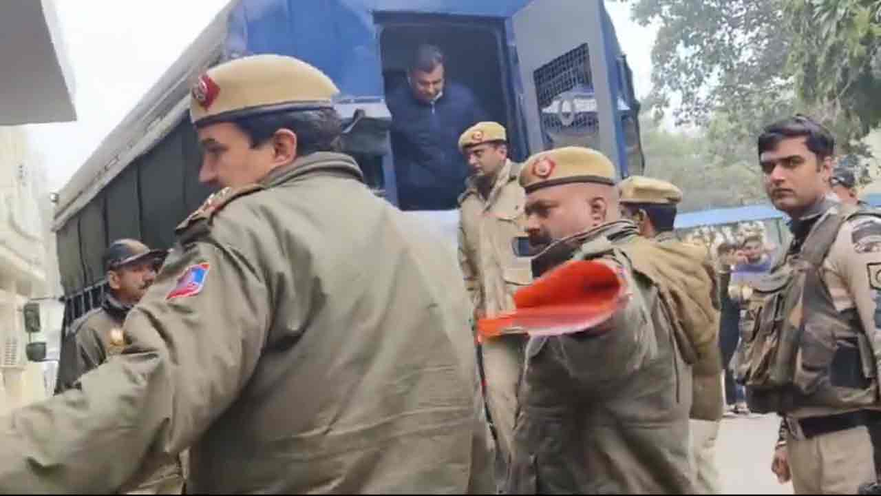 Sanjay Singh: జైలు నుంచి పోలీస్ వ్యాన్‌లో వ‌చ్చి.. రాజ్య‌స‌భ‌కు నామినేష‌న్ వేసిన ఆప్ ఎంపీ.. వీడియో