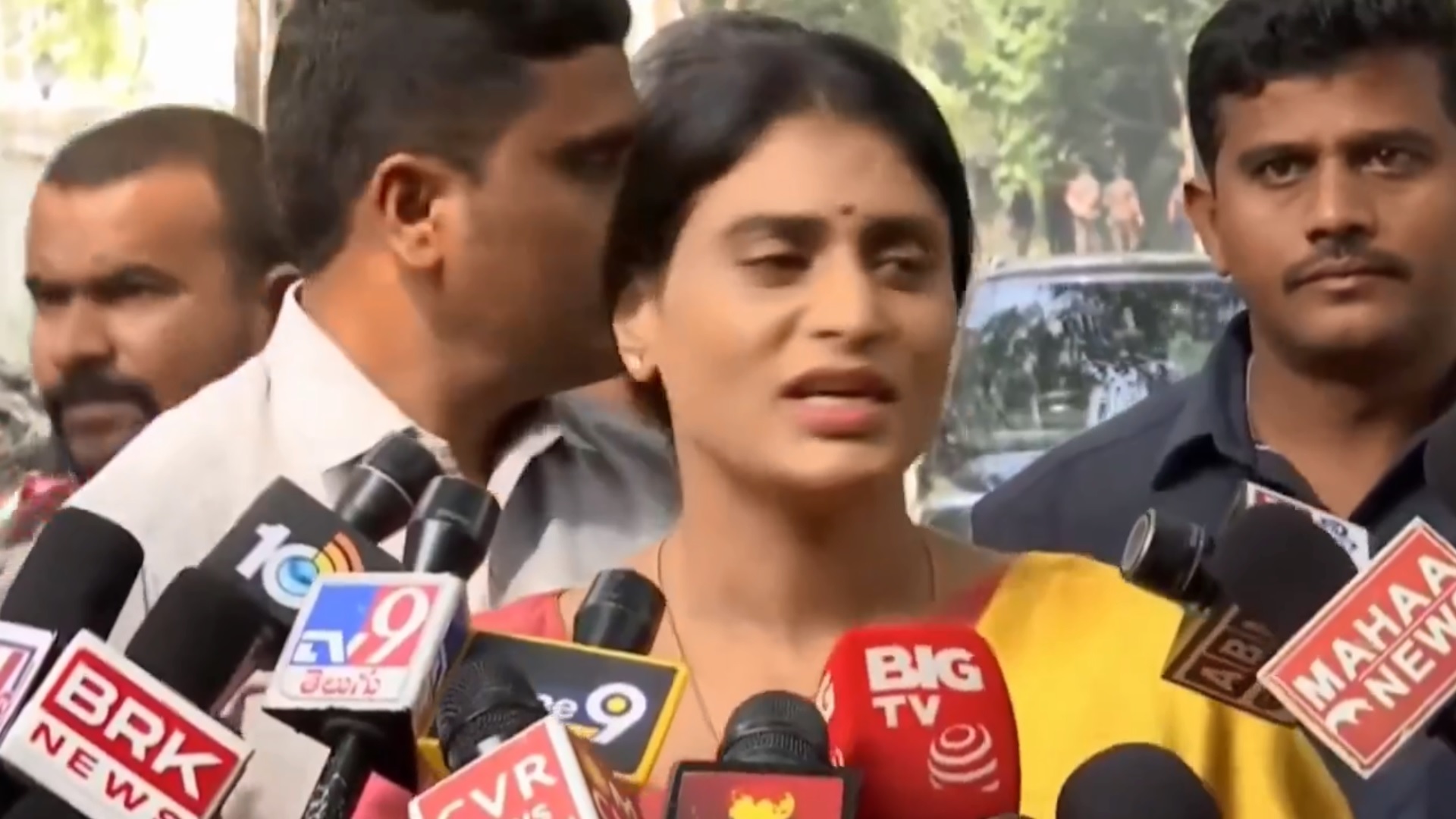 YS Sharmila | రాహుల్‌ను ప్రధానిగా చూడాలని వైఎస్సార్‌ అనుకున్నారు : షర్మిల