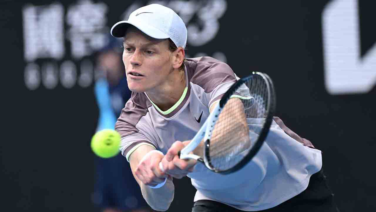 Australian Open | ఓట‌మెరుగ‌ని వీరుడికి షాకిచ్చిన ఇట‌లీ కెర‌టం.. ఆ దేశపు తొలి ఆట‌గాడిగా రికార్డు