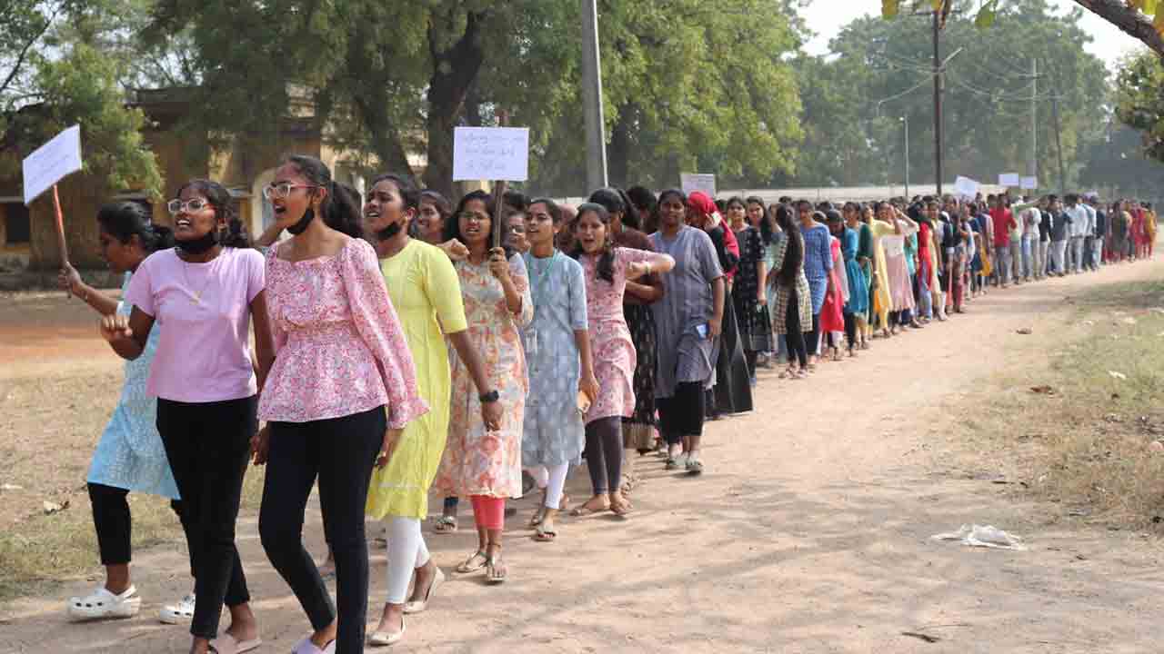 Agriculture University | హైకోర్టుకు వ్యవసాయ వర్సిటీ భూముల కేటాయింపుపై భగ్గుమన్న విద్యార్థి లోకం