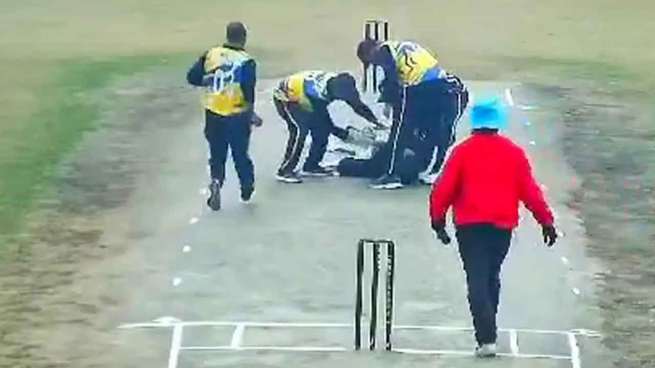 Heart Attack | క్రికెట్‌ ఆడుతూ గుండెపోటుతో సాఫ్ట్‌వేర్‌ ఇంజినీర్‌ మృతి