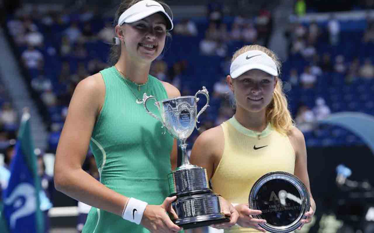 Australia Open | జ‌పాన్ టీనేజ‌ర్‌కు సింగిల్స్ ట్రోఫీ.. స్లొవేకియా స్టార్‌కు తొలి గ్రాండ్‌స్లామ్ టైటిల్