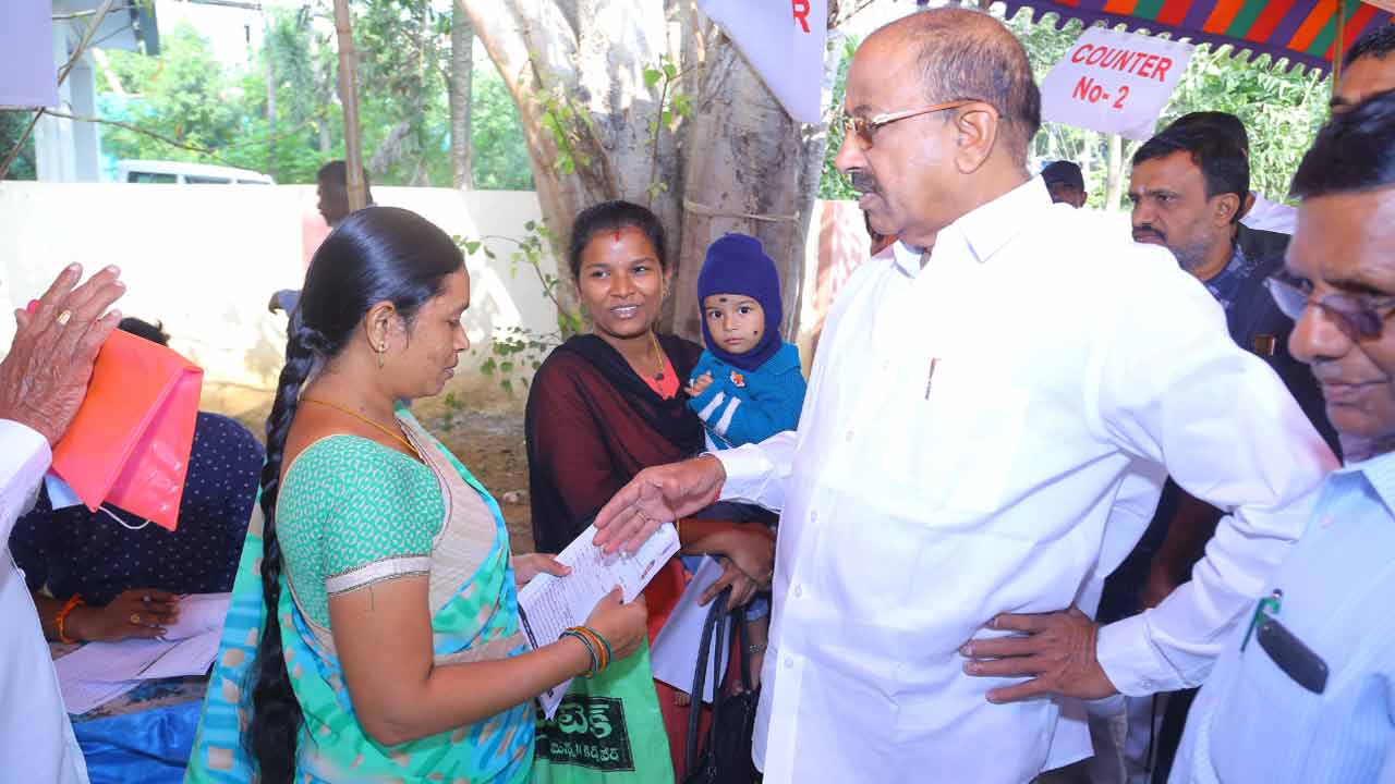 Minister Thummala | ప్రజల వద్దకు పాలన లక్ష్యంతోనే ప్రజాపాలన దరఖాస్తుల స్వీకరణ : మంత్రి తుమ్మల