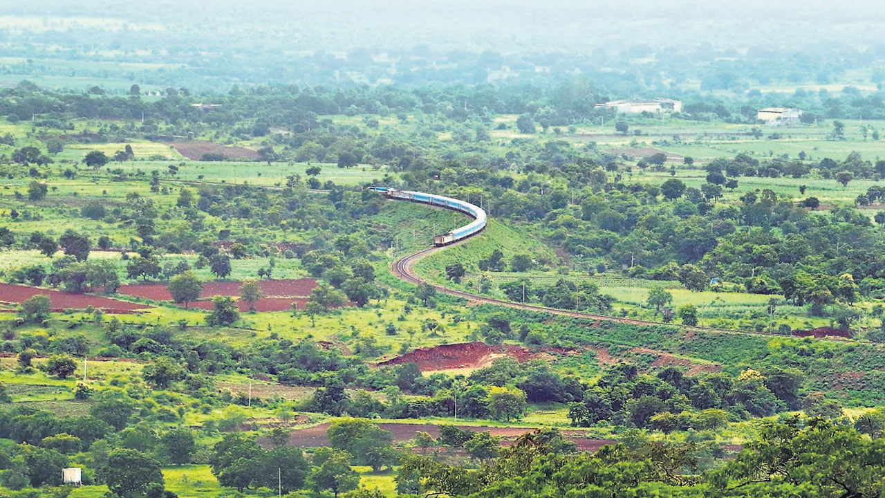 Ananthagiri Hills | తెలంగాణ ఊటీ అనంతగిరికి పర్యాటక సొబగులు