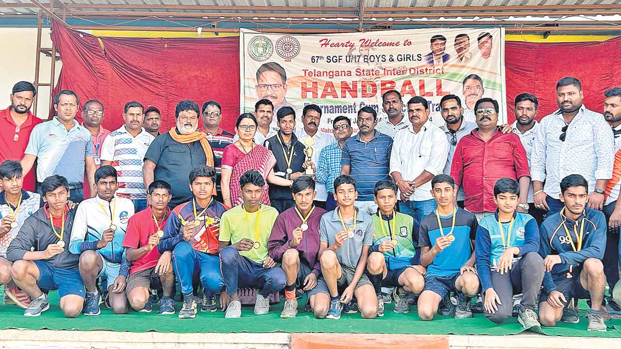 హ్యాండ్‌బాల్‌ విజేత ఆదిలాబాద్‌