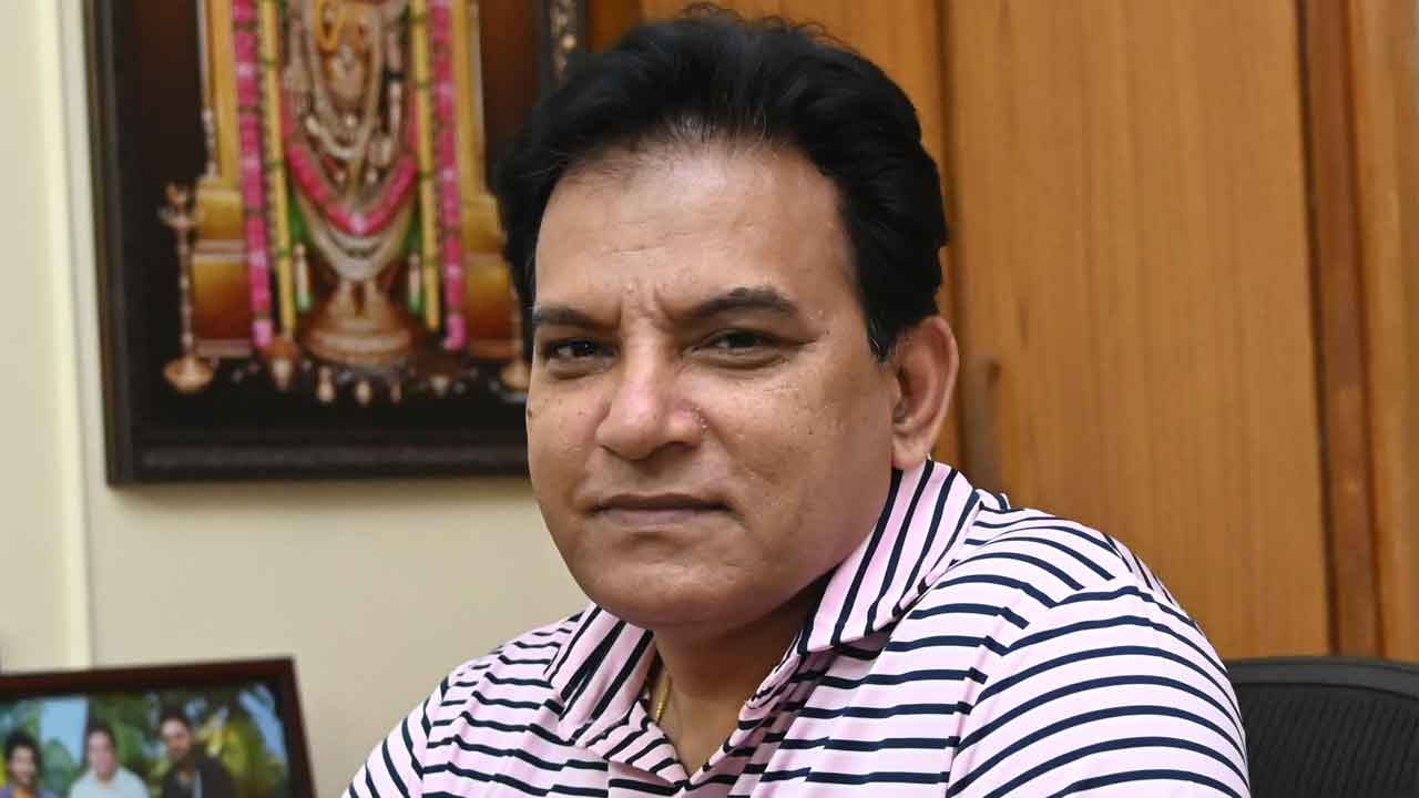 సైంధవ్‌ కన్నీళ్లు తెప్పిస్తాడు!