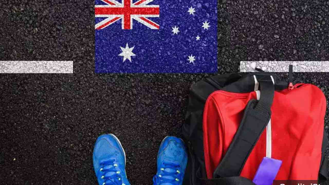 ఆస్ట్రేలియా ‘గోల్డెన్‌ వీసాలు’ రద్దు