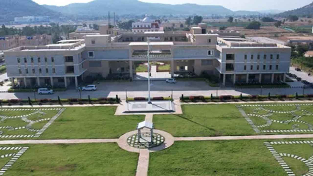 వనపర్తి కలెక్టరేట్‌లో భూసేకరణ ఫైళ్లు మాయం