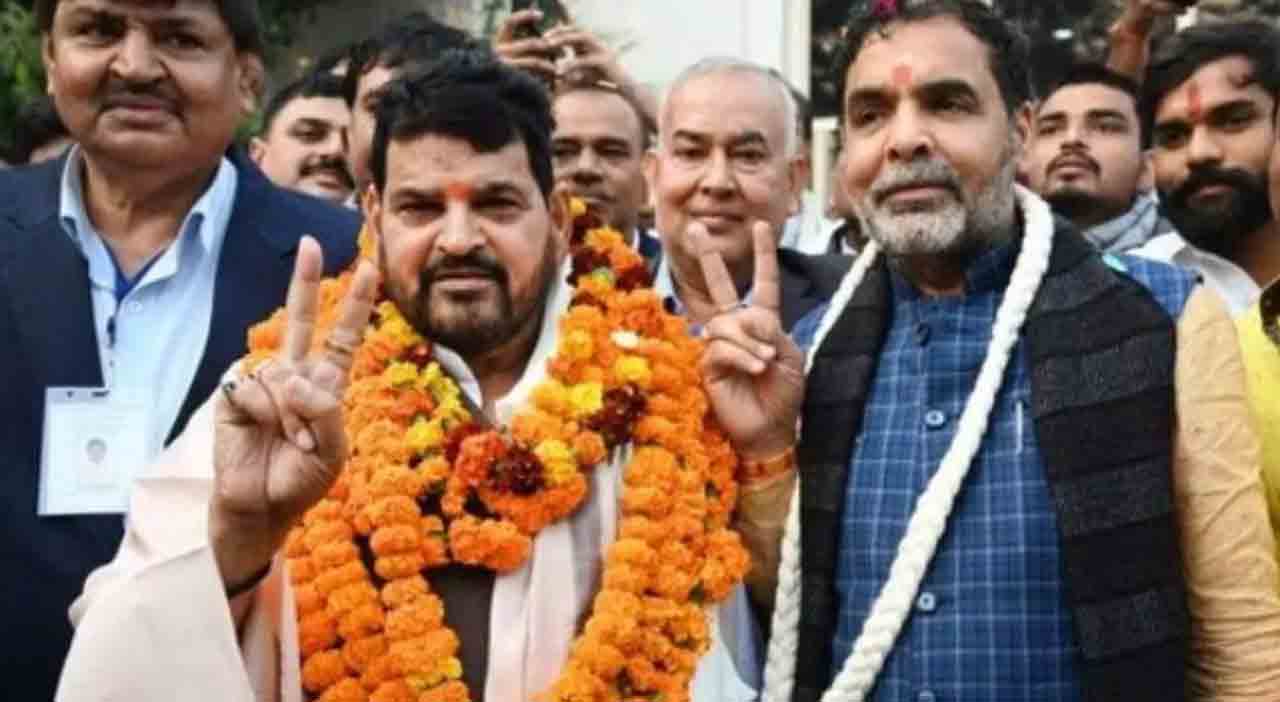 WFI | మా ఇద్ద‌రినీ చంపేస్తార‌ట‌.. ఫోన్‌లో బెదిరింపులపై సంజ‌య్ సింగ్ ఫిర్యాదు