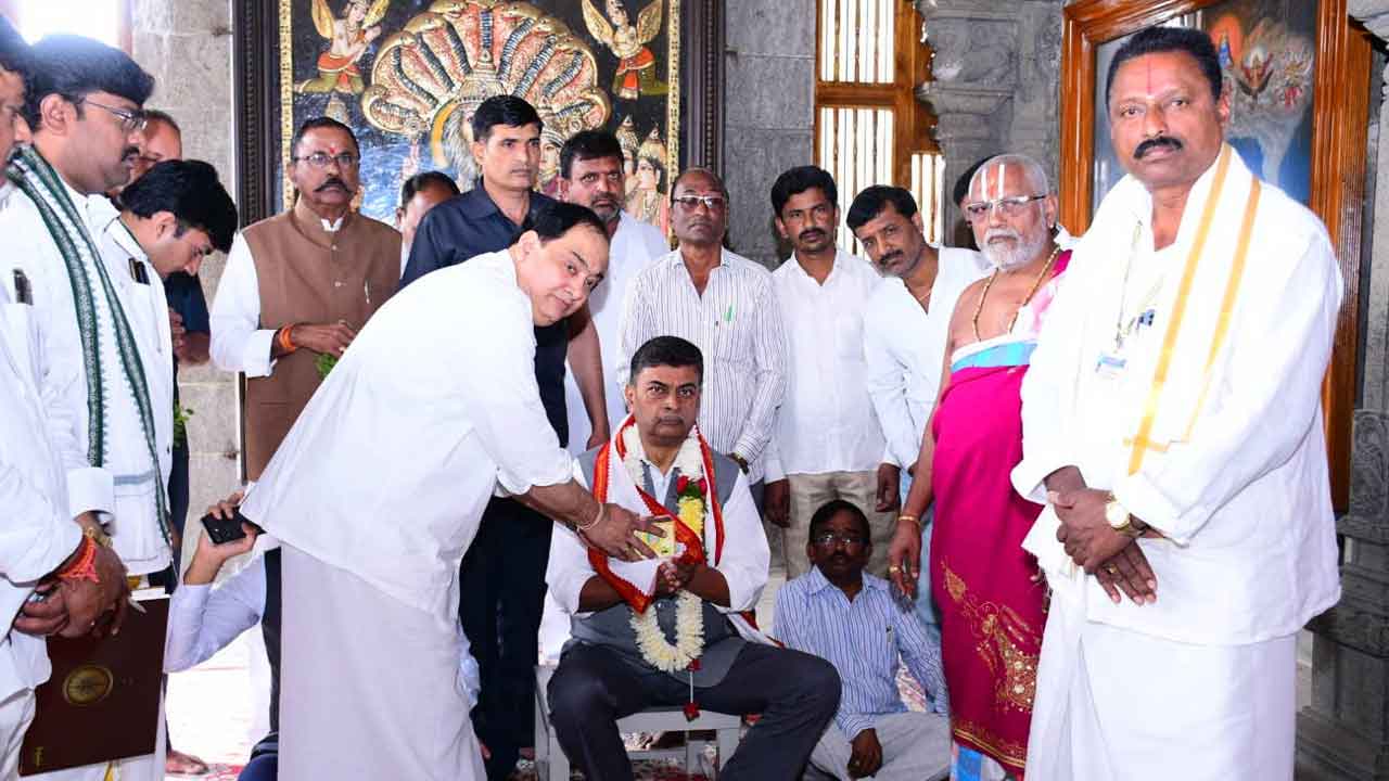 Yadagirigutta | యాదాద్రి ఆలయ నిర్మాణం అద్భుతం :  కేంద్ర మంత్రి ఆర్కే సింగ్