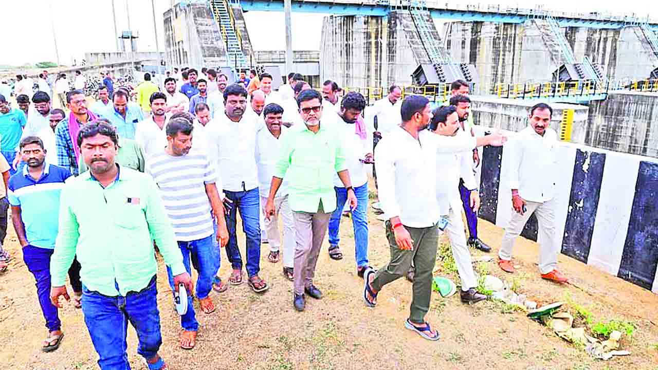 నేడు బీఆర్‌ఎస్‌ కాళేశ్వర యాత్ర