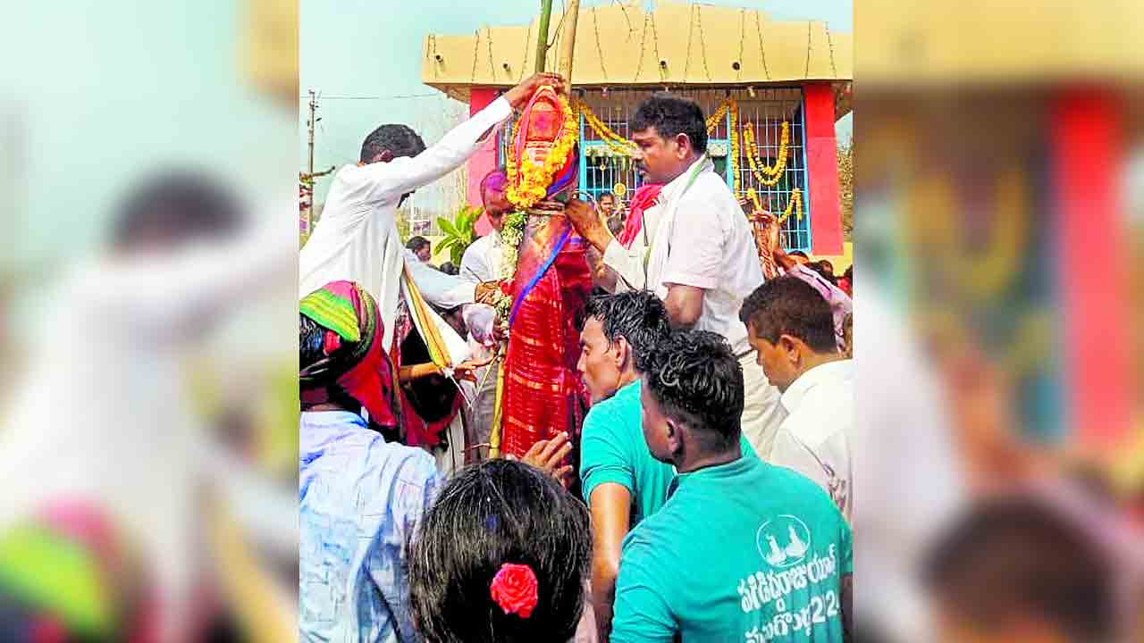 వనాన్ని తెచ్చి.. నైవేద్యంగా పెట్టి..