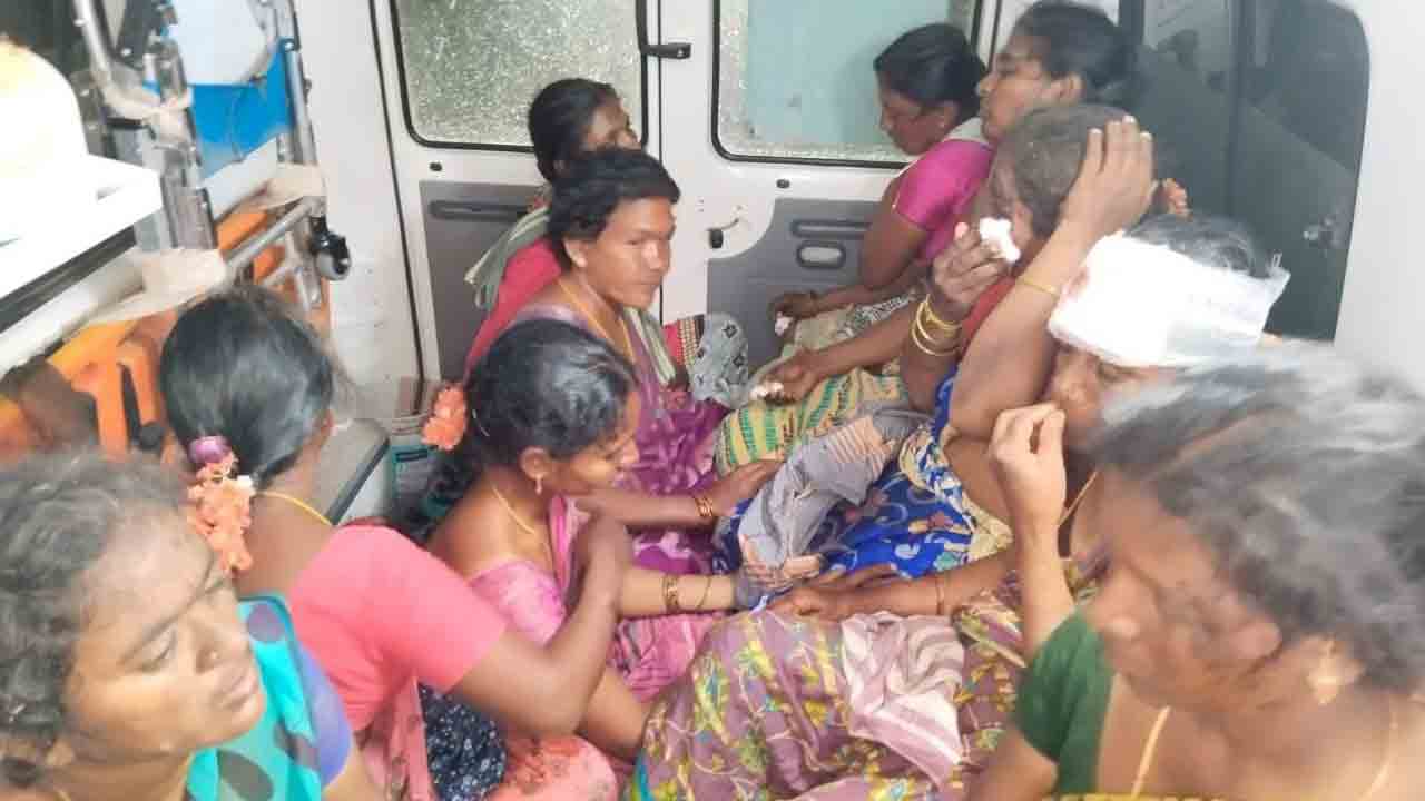 రైల్వే ఓవర్‌ బ్రిడ్జిపై ప్రమాదం