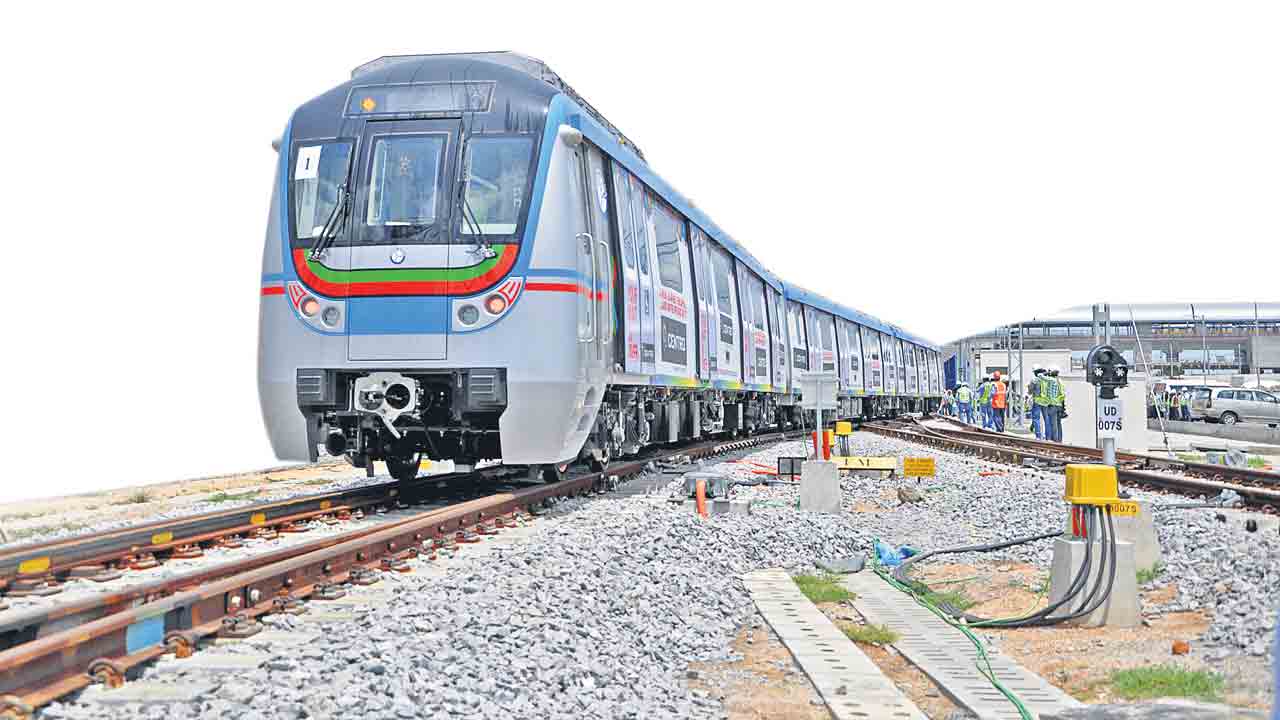 Hyderabad Metro | మెట్రో లింకులు కలిపేదెట్లా ?.. డీపీఆర్‌ రూపకల్పనలో అధికారులకు సంక్లిష్ట సవాళ్లు