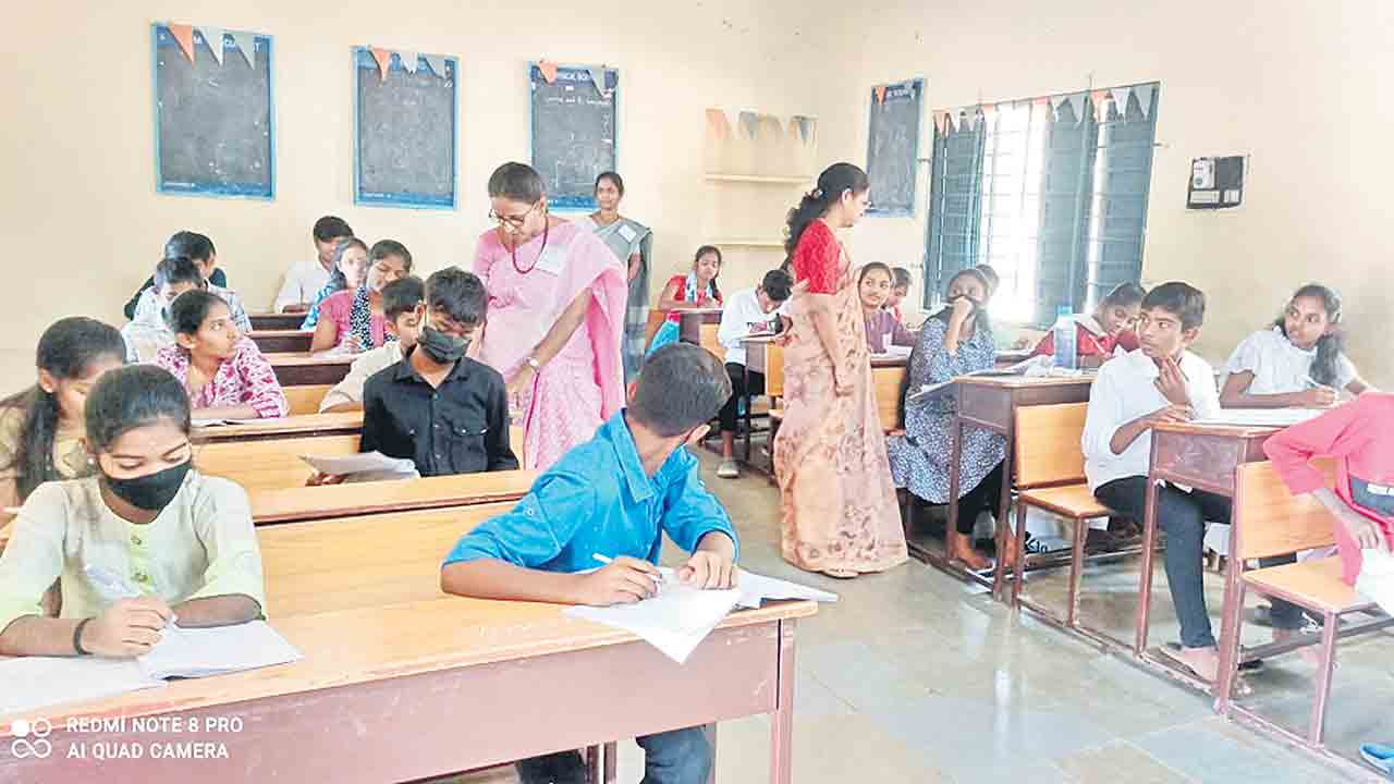 ప్రశాంతంగా గురుకుల ప్రవేశపరీక్ష