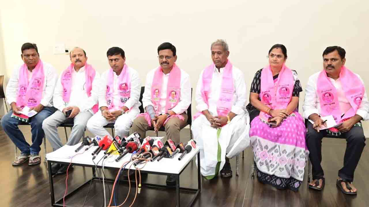 సీఎం రేవంత్‌.. భాష మార్చుకోవాలి